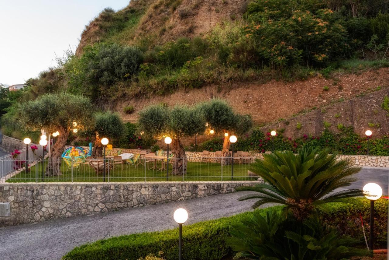 Bed & Breakfast La Risacca Relais Belvedere Marittimo